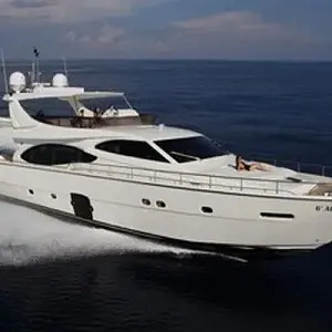 2009 Ferretti Yachts 780