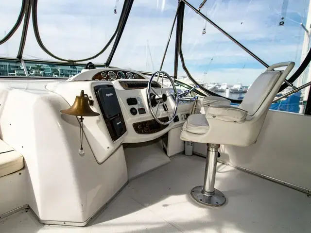 Bayliner 37