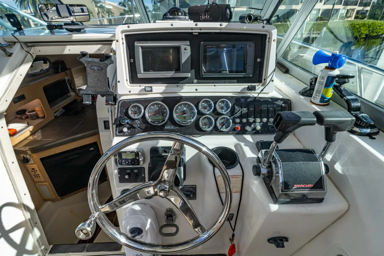 2000 Boston Whaler 285 conquest