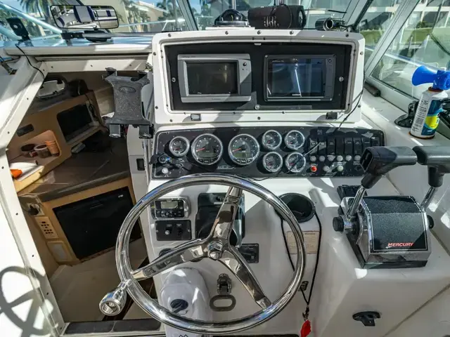 Boston Whaler 285 Conquest