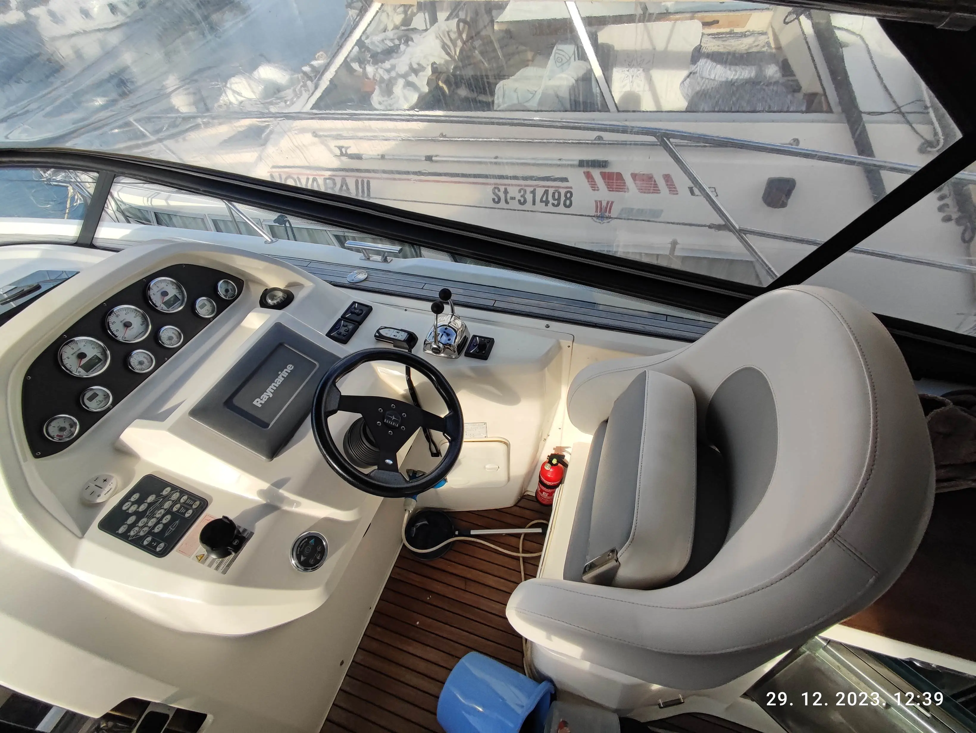 2011 Bavaria 38 sport