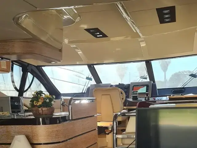 Azimut 60