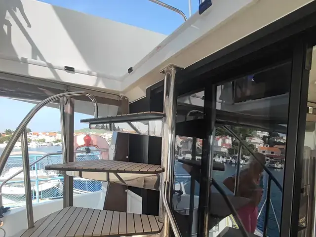 Fountaine Pajot My 44