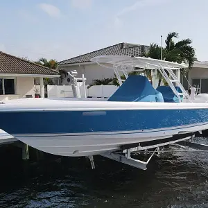 2013 Intrepid Boats 327 cc