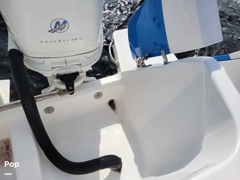 2013 Intrepid 327 center console