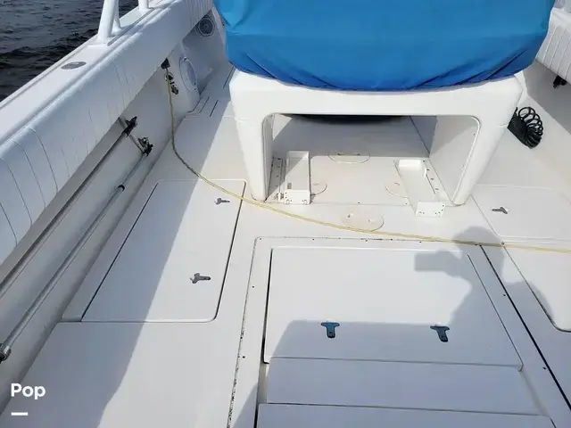 Intrepid 327 Center Console