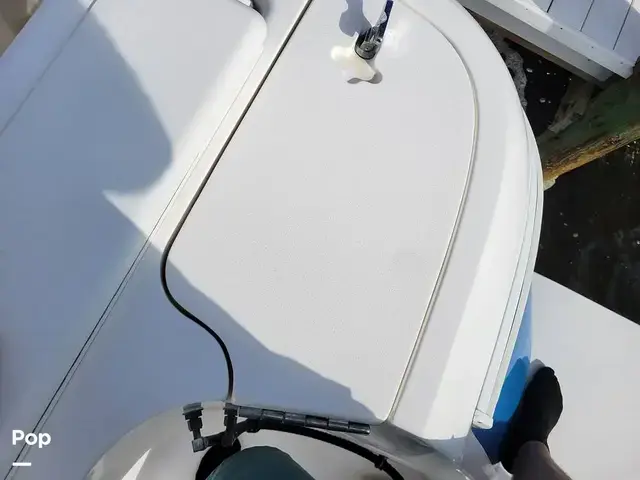 Intrepid 327 Center Console