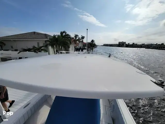 Intrepid 327 Center Console