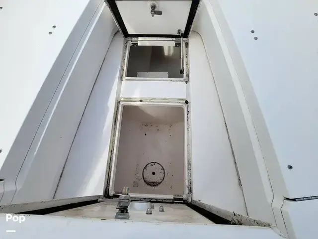 Intrepid 327 Center Console