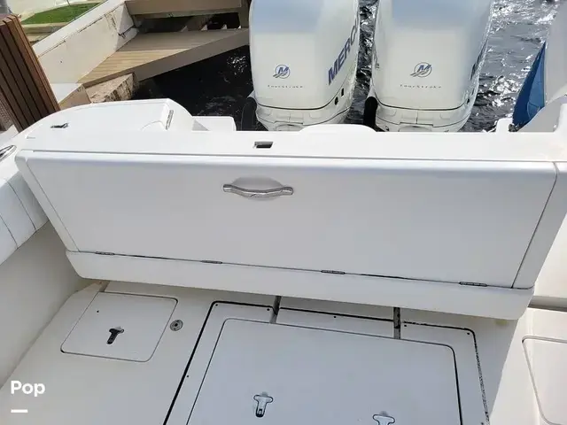 Intrepid 327 Center Console