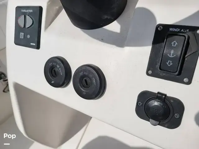 Intrepid 327 Center Console