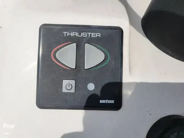 Intrepid 327 Center Console