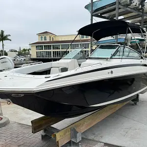 2012 Regal 24 FasDeck