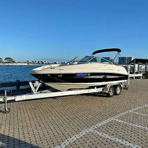 2008 Sea Ray 220 Sundeck