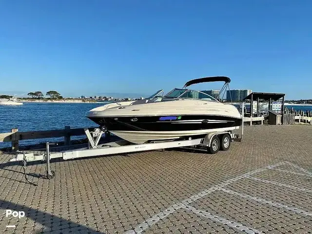 Sea Ray 220 Sundeck