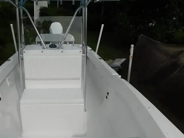 Dusky Open Fisherman 252