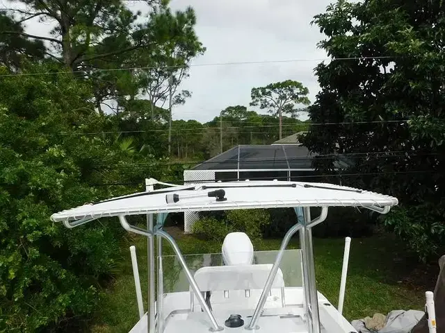 Dusky Open Fisherman 252