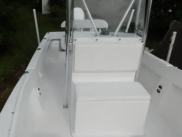 Dusky Open Fisherman 252