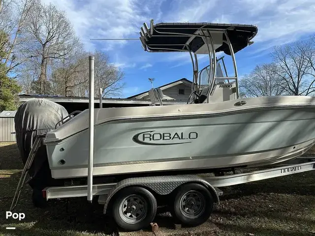 Robalo R200