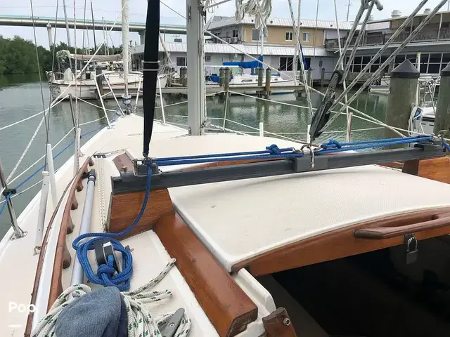 Catalina 27