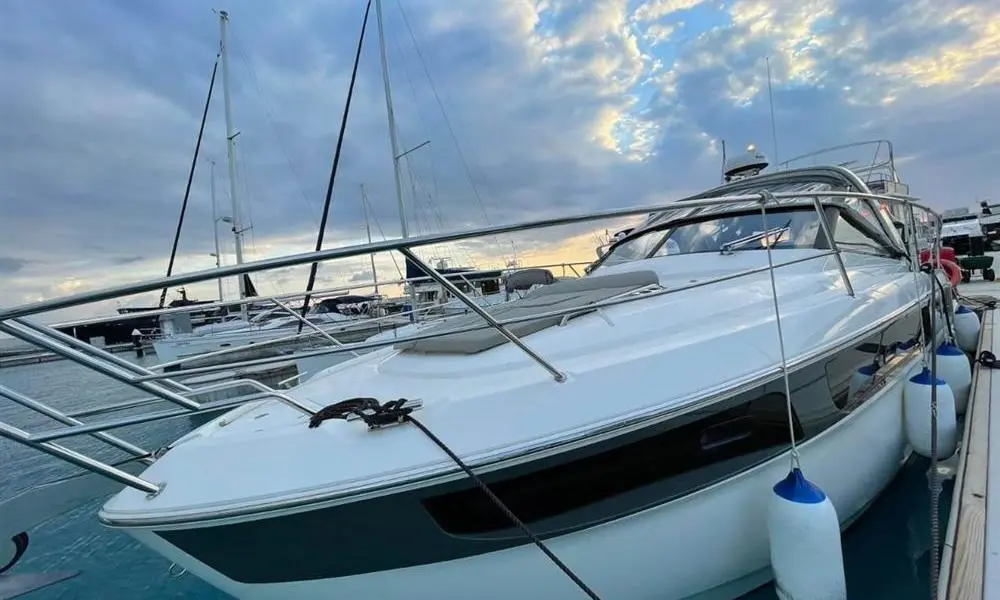 2019 Bavaria 36 s open