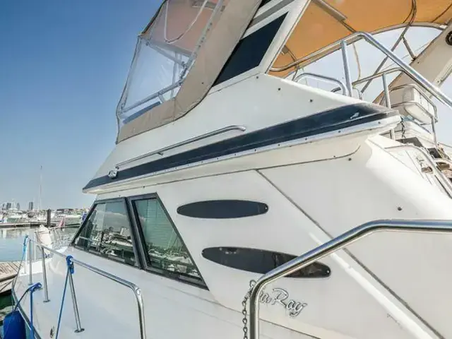 Sea Ray 410 Aft Cabin