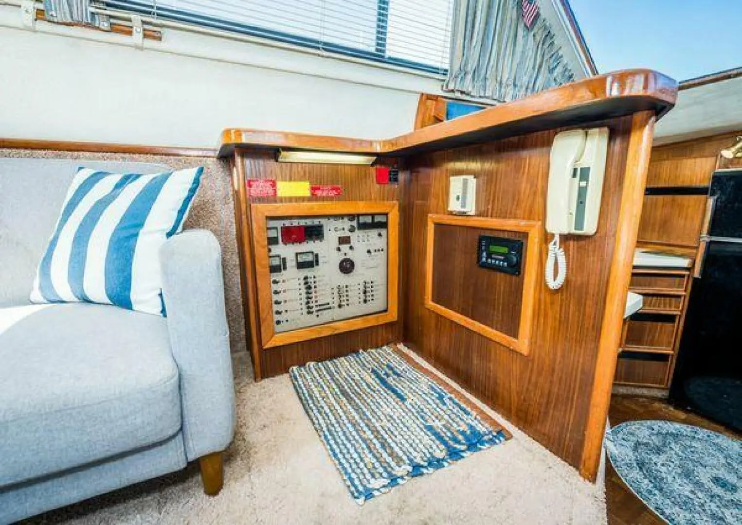 1987 Sea Ray 410 aft cabin