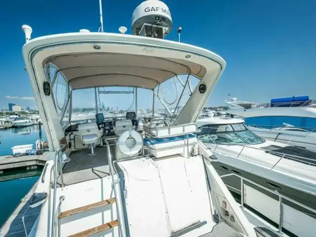 Sea Ray 410 Aft Cabin