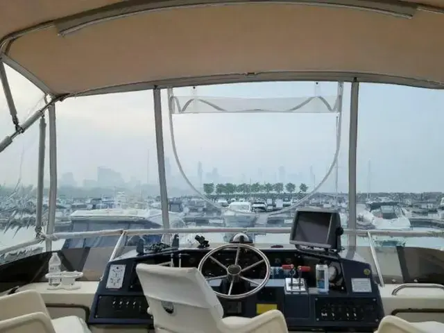 Sea Ray 410 Aft Cabin