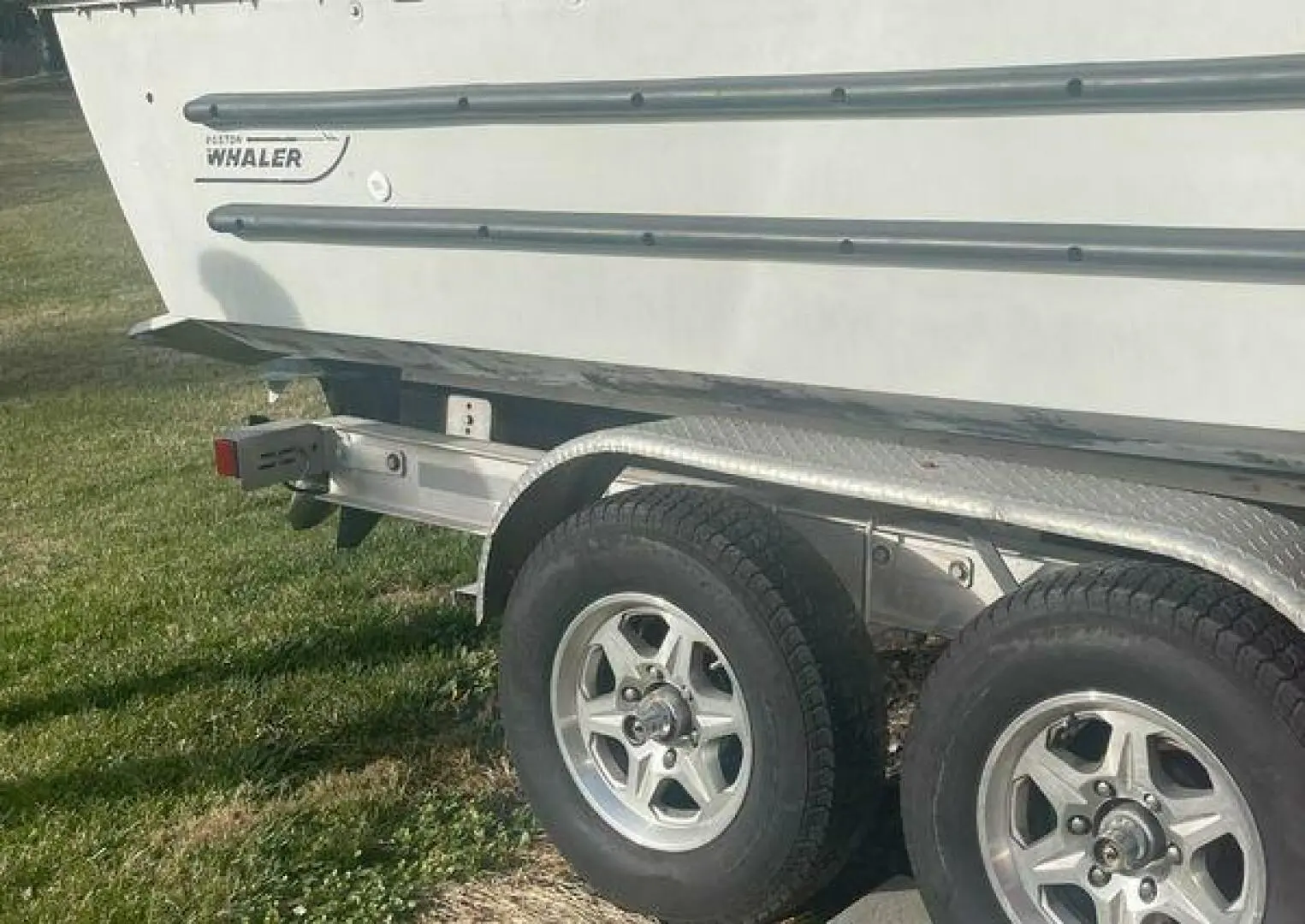 1990 Boston Whaler frontier