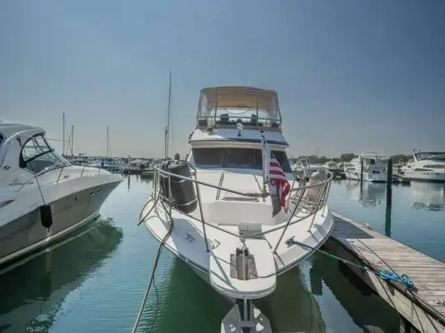 Sea Ray 410 Aft Cabin