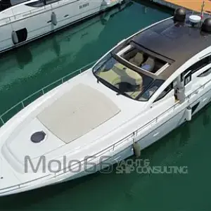 2009 Pershing 72