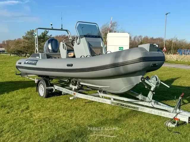 Odyssey Pursuit 560