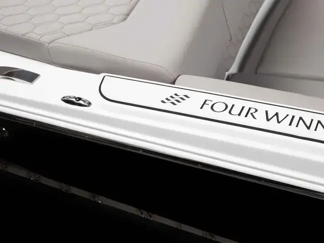 Four Winns H1