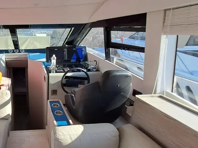 Ferretti Yachts 500