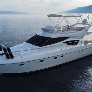 2005 Ferretti Yachts 460