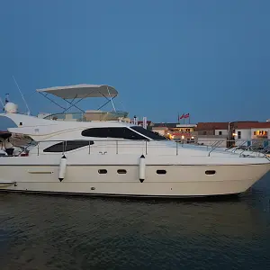 2002 Ferretti Yachts 430