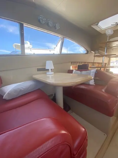 2005 Ferretti 530