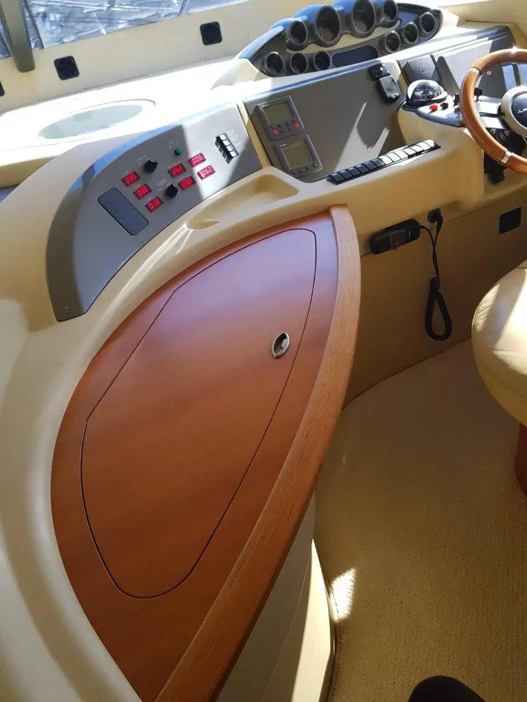 2010 Azimut 50