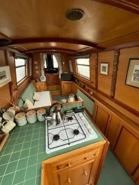 Colecraft Narrowboat