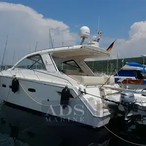 2009 Sealine SC35