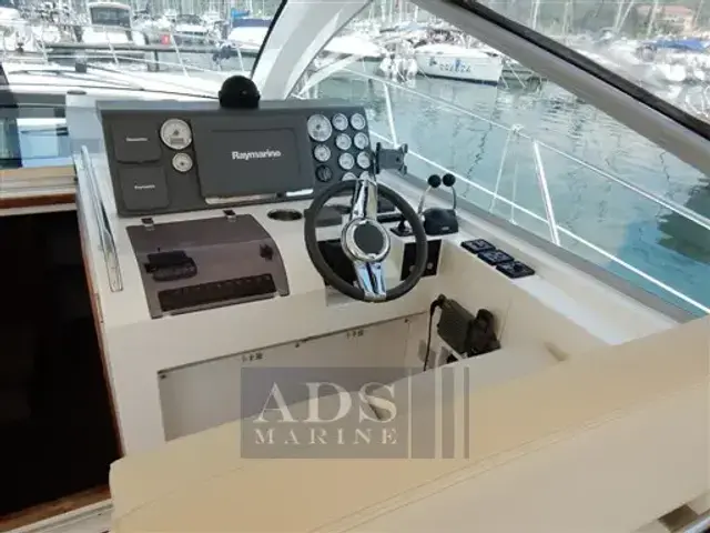 Sealine Sc 35