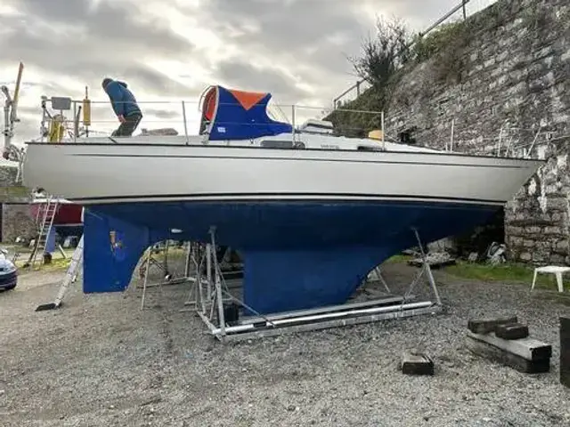 Contessa 32