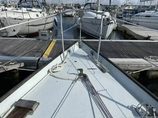 Contessa 32