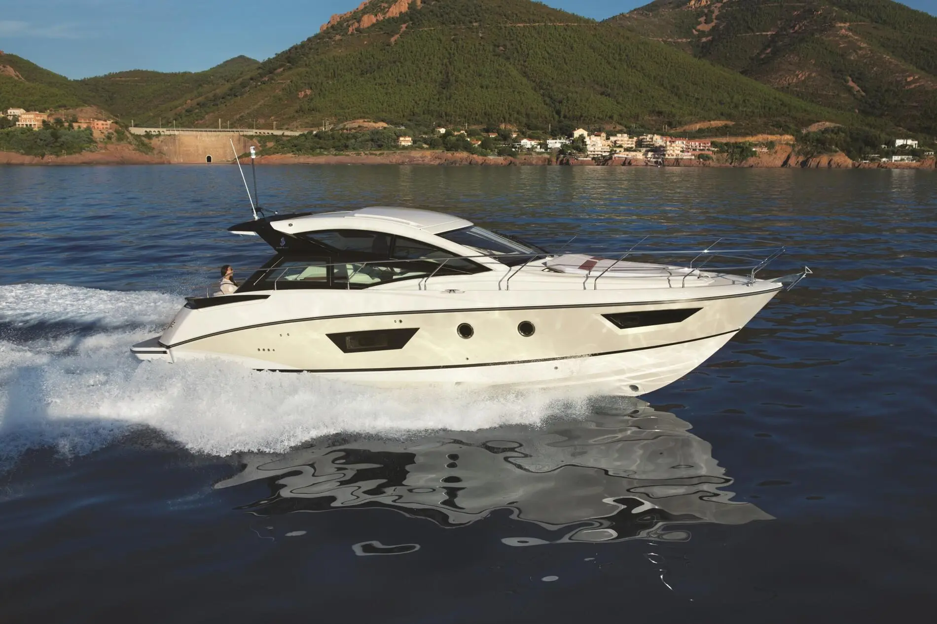 2019 Beneteau gran turismo 40