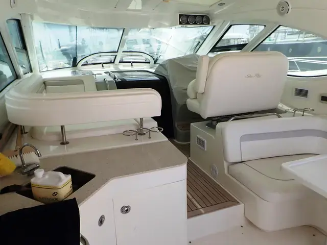 Sea Ray 47