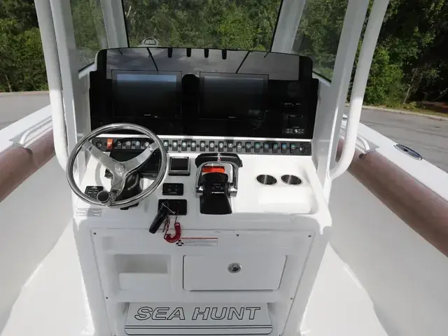 Sea Hunt Gamefish 30 Cb