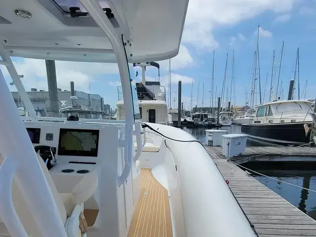 Sea Ray 36'