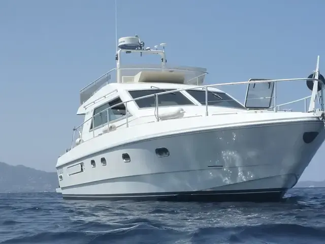 Ferretti Yachts 36 Flybridge