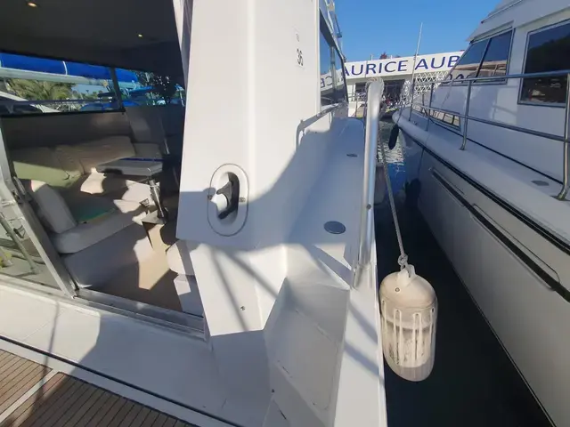 Ferretti Yachts 36 Flybridge